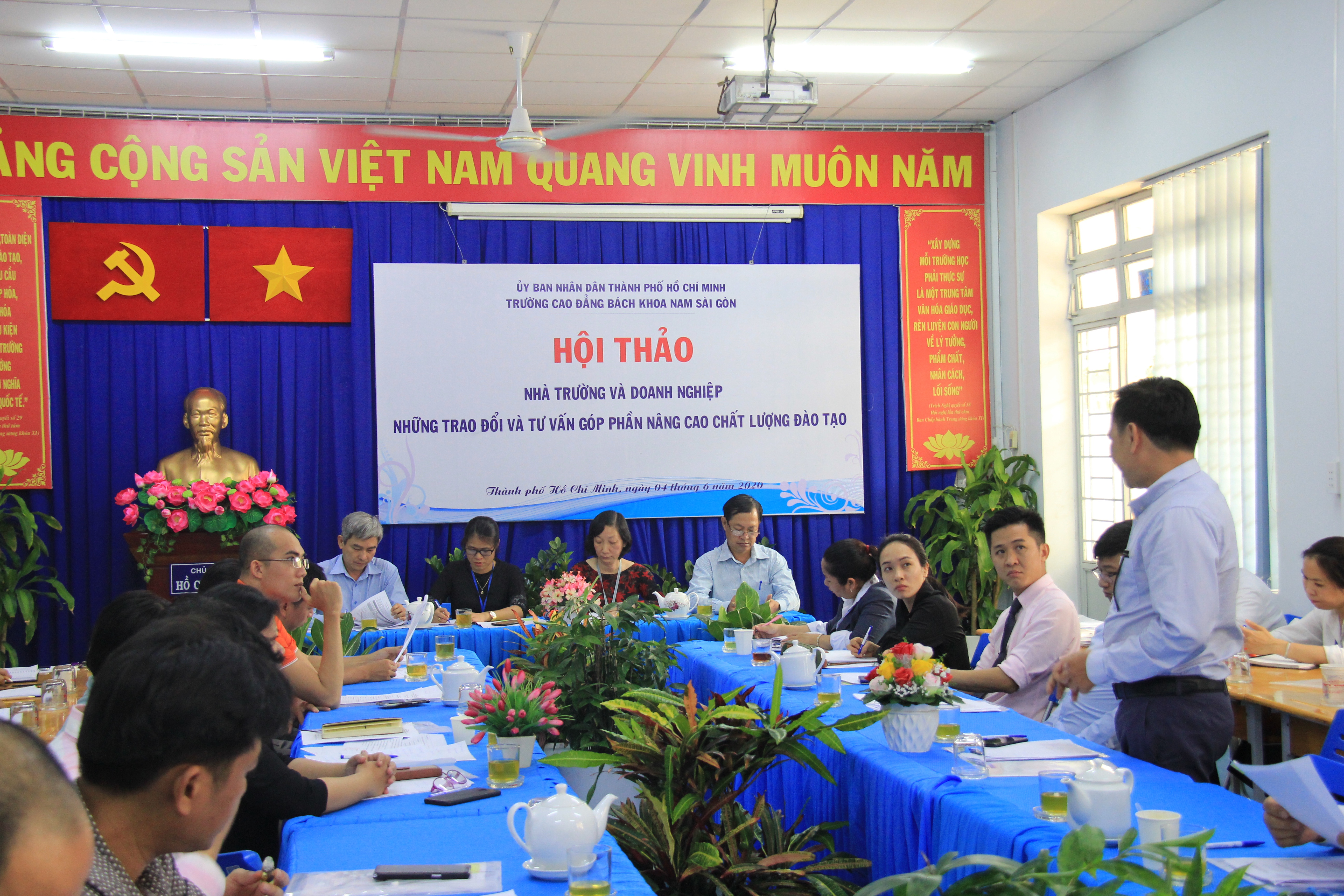 Hôi thảo Nhà trường và Doanh nghiệp